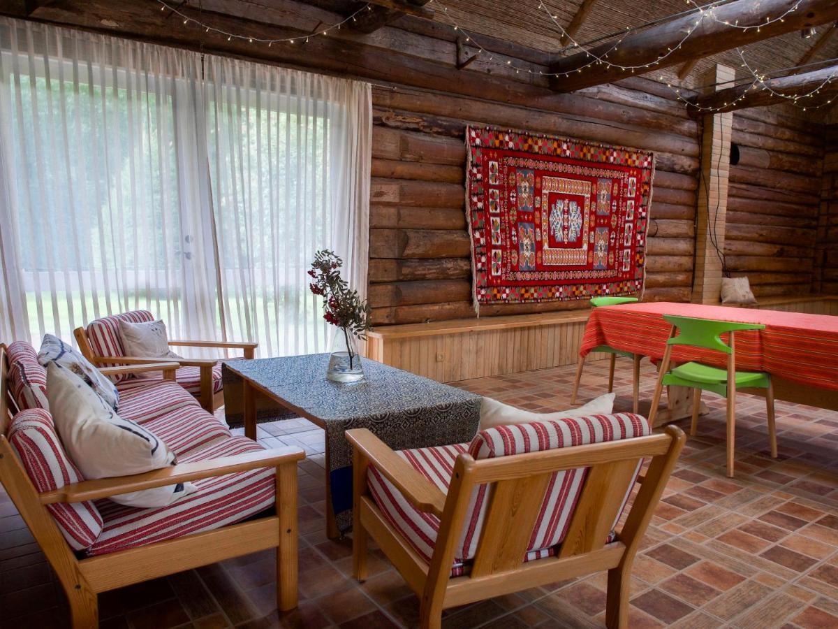 Nurka Talu Guest House Piirumi Luaran gambar